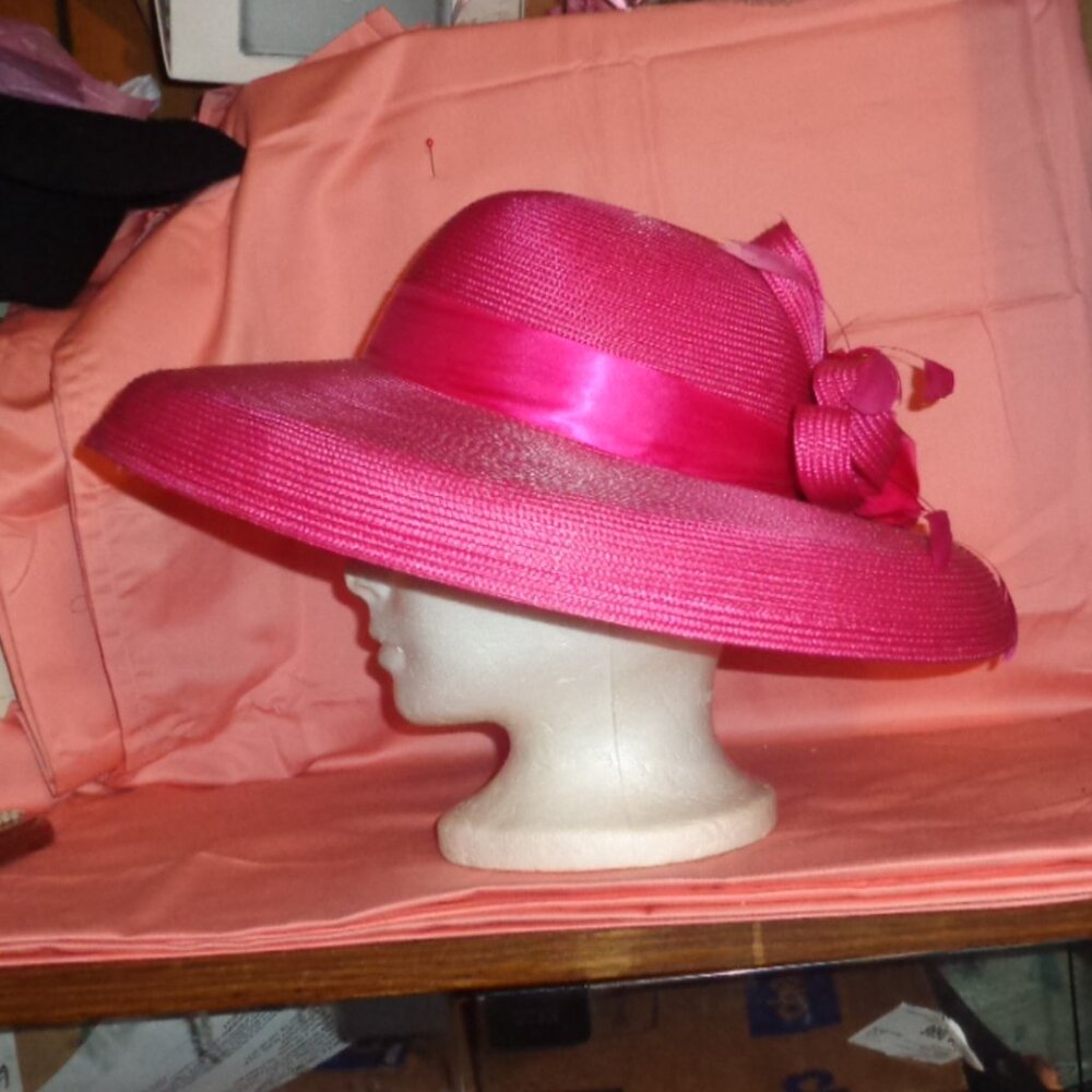SOLD!! SOLD!!!   NEW GORGEOUS PINK PRESTON AND YORK WIDE BRIM DRESS HAT-SIZE 7